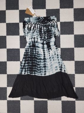 NWT Beach By Exist Black & White Strapless Tie-Dye Cover Up Size Small